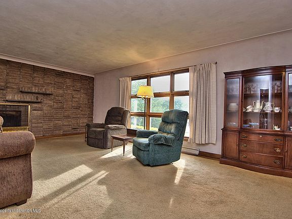 3rd image of 406 Summit Ave