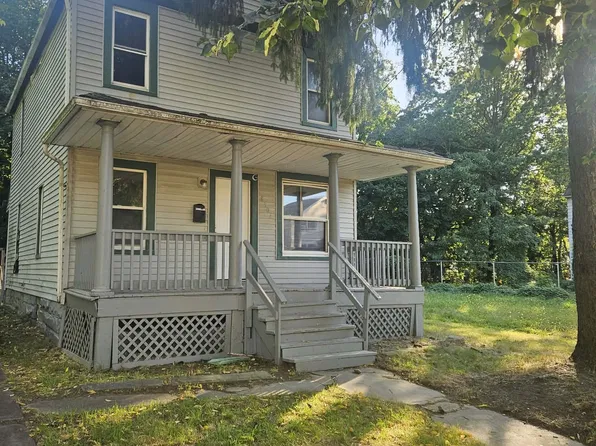 8304 Korman Ave, Cleveland, OH 44103