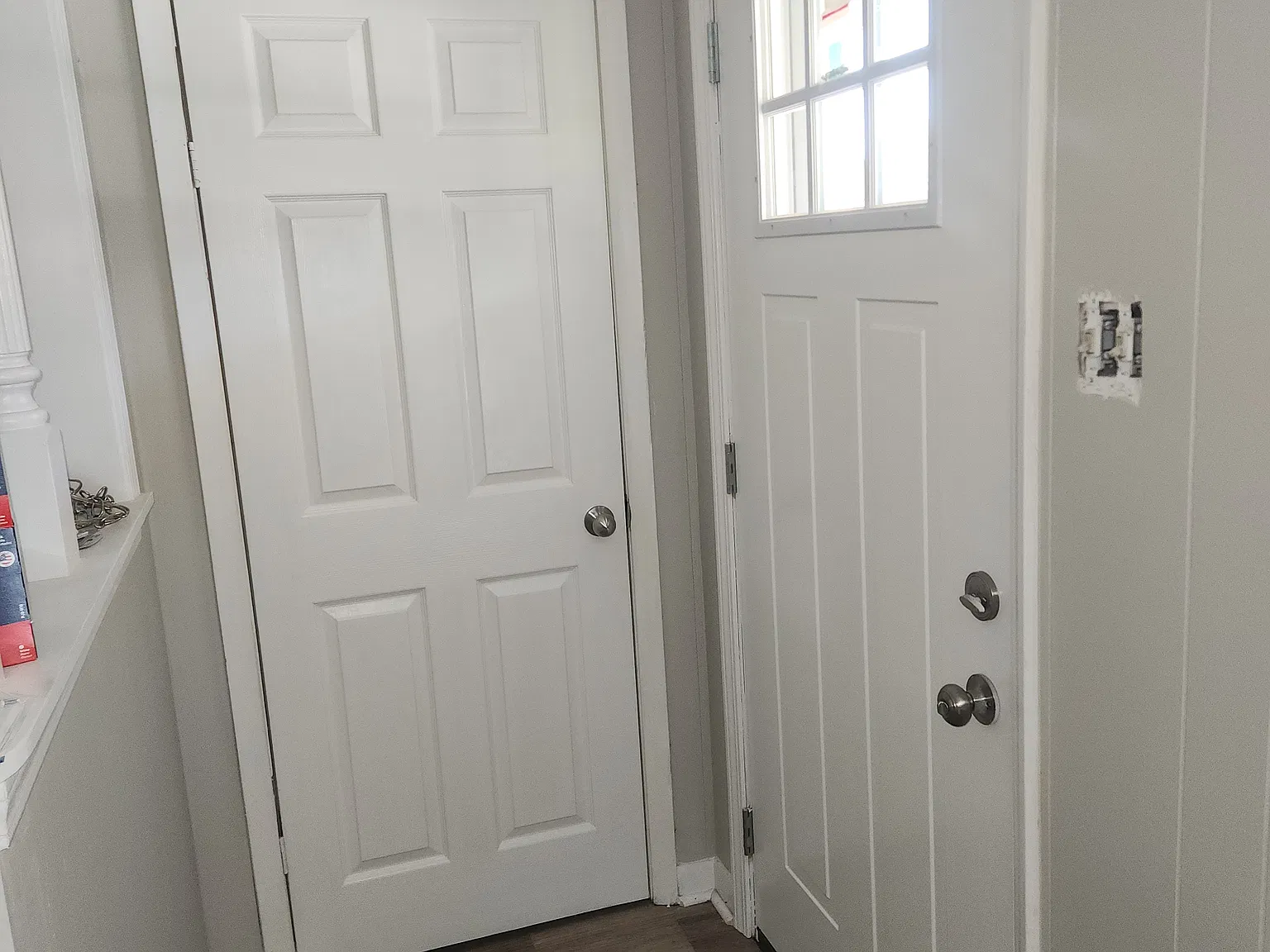 3 bed, 936 sqft, $1,300 — Photo 2