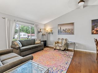 6871 Chaparral Ln, Chanhassen, MN 55317