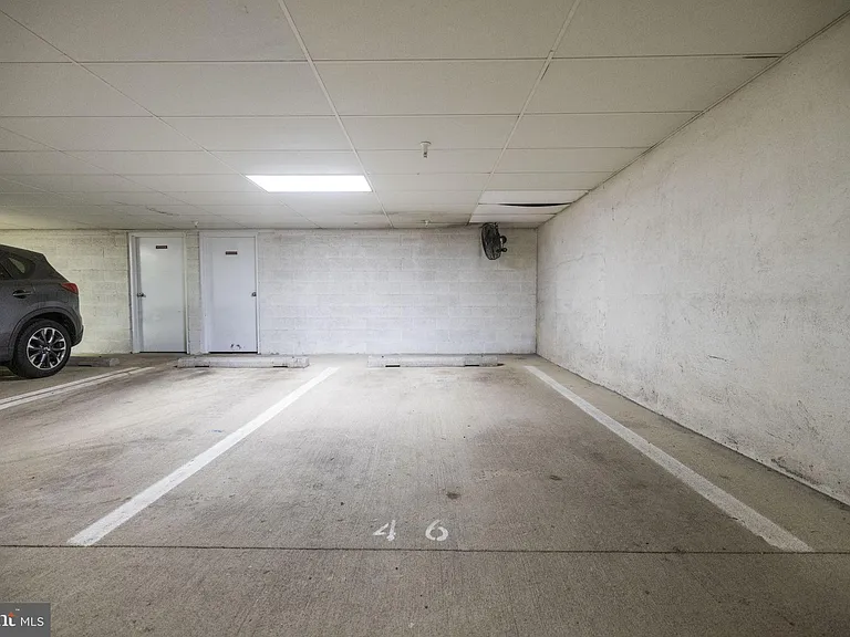 7011 Falls Reach Dr #103 — Photo 27