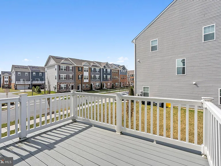 9715 Summerton Dr — Photo 19