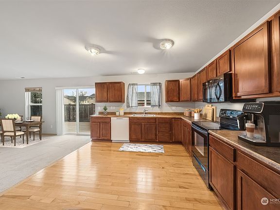 5th image of 18705 95th Avenue Ct E
