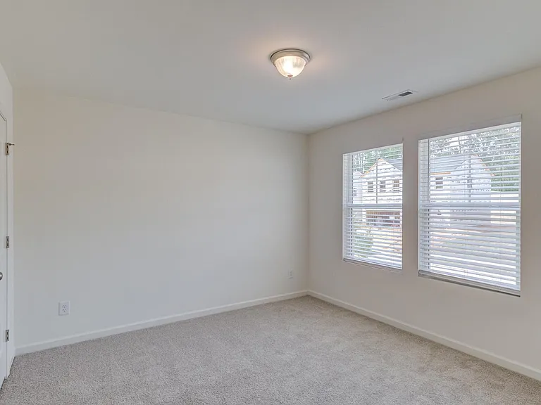 2820 Killian Ct — Photo 19