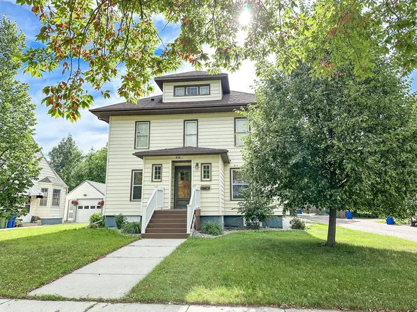 614 7th Ave, Brookings, SD 57006