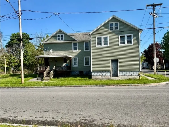 37 Perrine St, Auburn, NY 13021