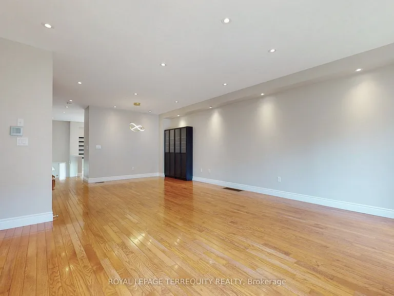 1130 Cawthra Rd #46 — Photo 2