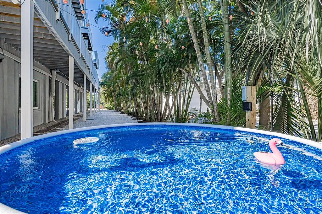 2 bed, 2.0 bath, 1415 sqft, $4,500 — Photo 4