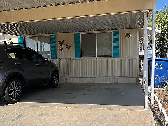  Carport side by side