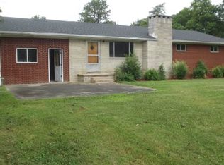 190 Roy St, Sandy Hook, KY 41171