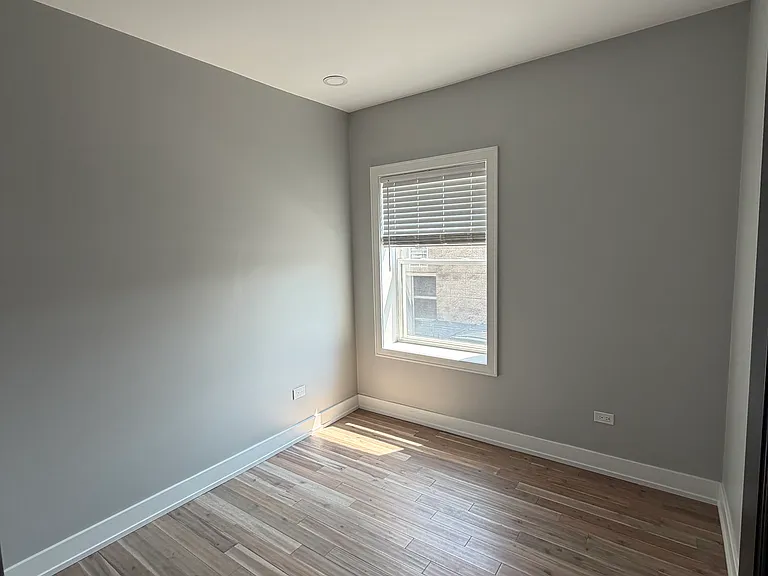 4815 N Drake Ave #1 — Photo 2