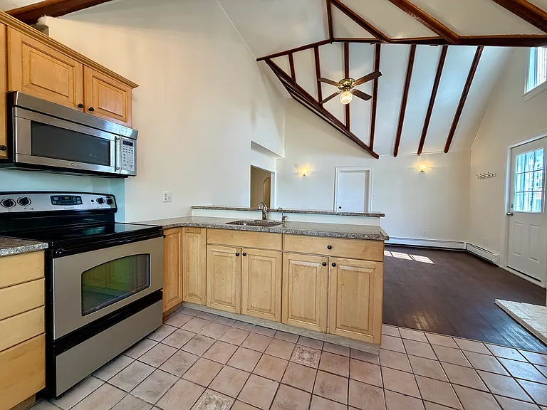 217 Clifton St #2 — Photo 6