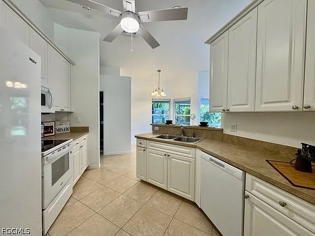 910 SW 3rd Ave — Photo 10