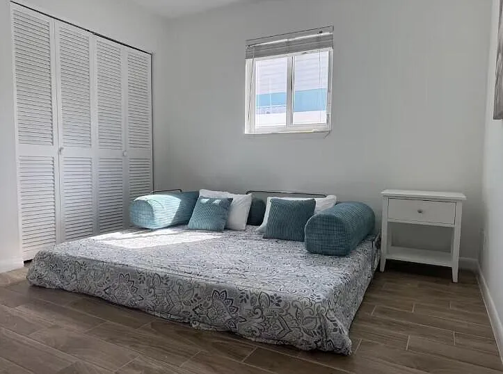 516 E Whitney Dr — Photo 23