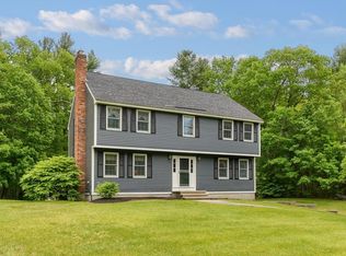 4 Katy Ln, Tyngsboro, MA 01879