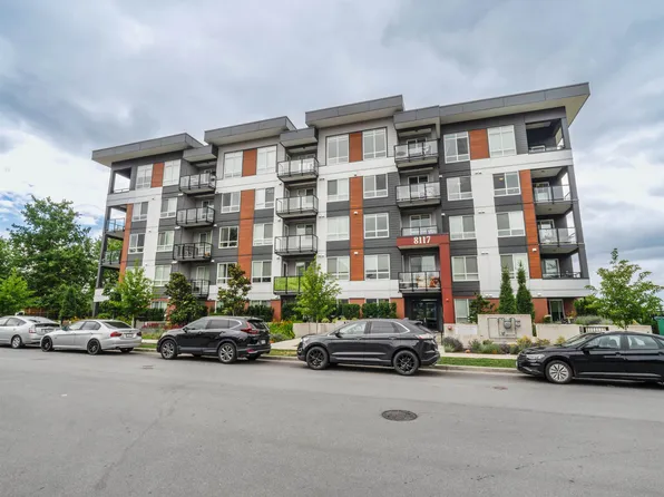8117 200a St #206, Langley, BC V2Y 2Z5