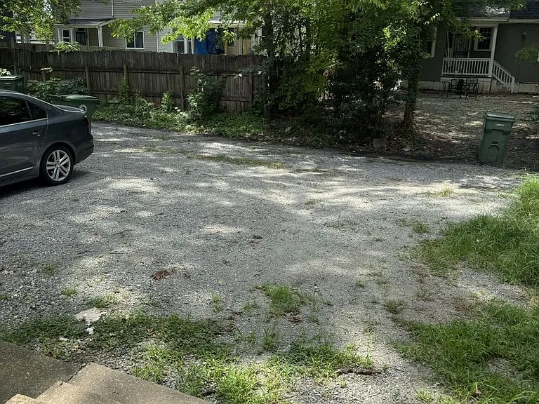 2422 Barton Ave — Photo 15