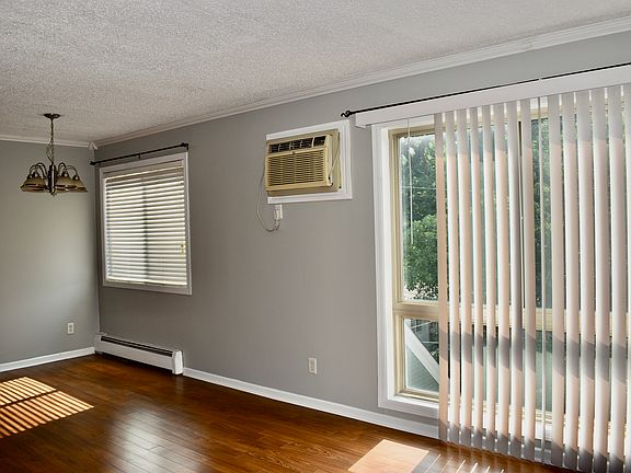 5th image of 3540 Hennepin Ave APT 324