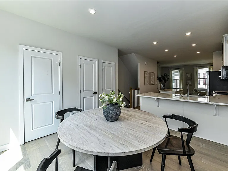 408 Tristram Ln — Photo 10