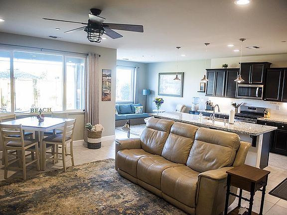 4th image of 621 Segovia Dr