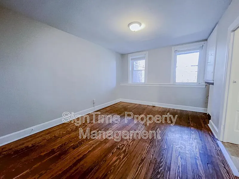 1 bed, 1.0 bath, 600 sqft, $995 — Photo 3