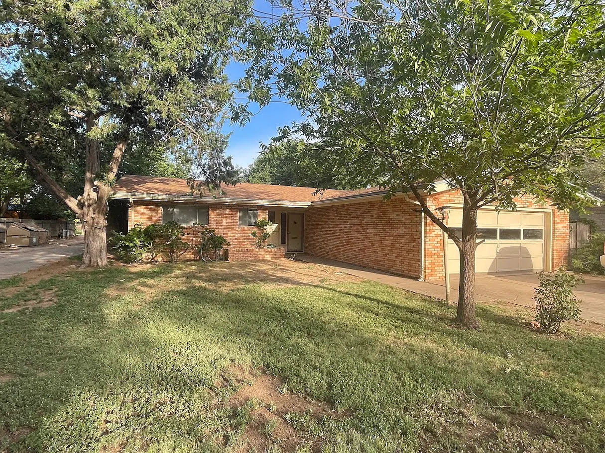 4 bed, 1800 sqft, $1,675 — Photo 1