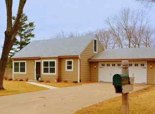 3428 Therese St, Wayzata, MN 55391