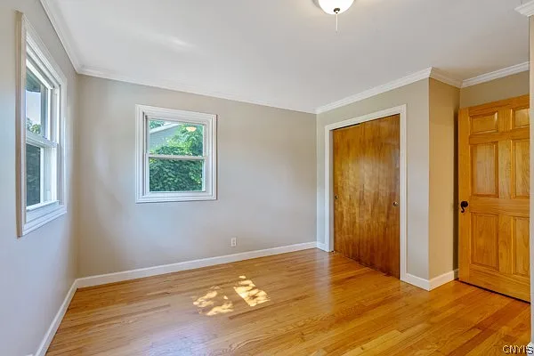25 Franklin Ave — Photo 14