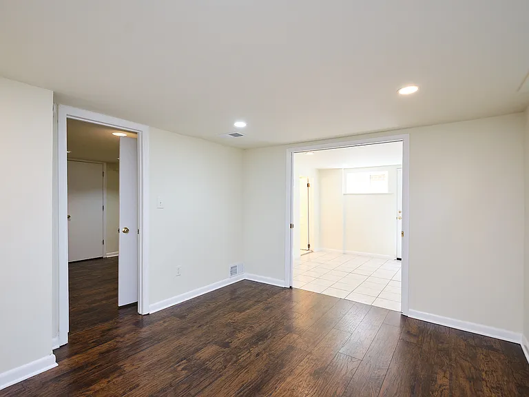 1600 Foxhall Rd NW — Photo 30