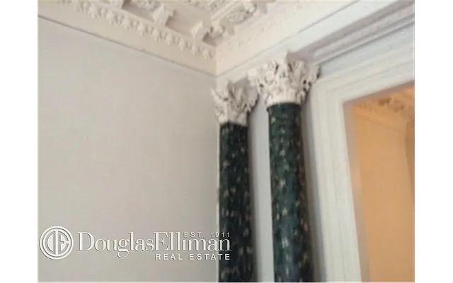 Rented by Douglas Elliman | media 17