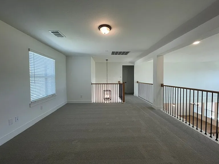 3714 Milwaukee Ave — Photo 24