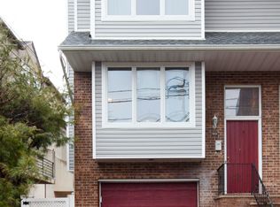 1353 15th St #A, Fort Lee, NJ 07024