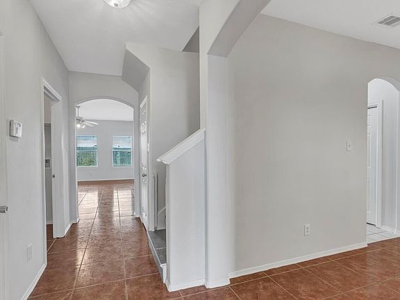 4th image of 106 Sunlit Mesa Ct