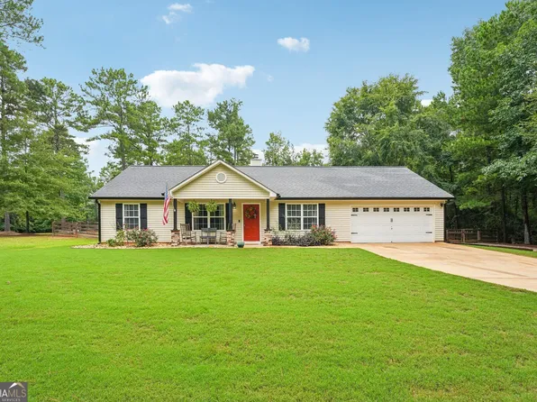 579 Al Roberts Rd, Senoia, GA 30276