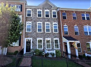 10607 School St, Fairfax, VA 22030