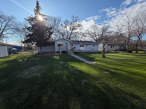 5th image of 1576 N Roberts Rd
