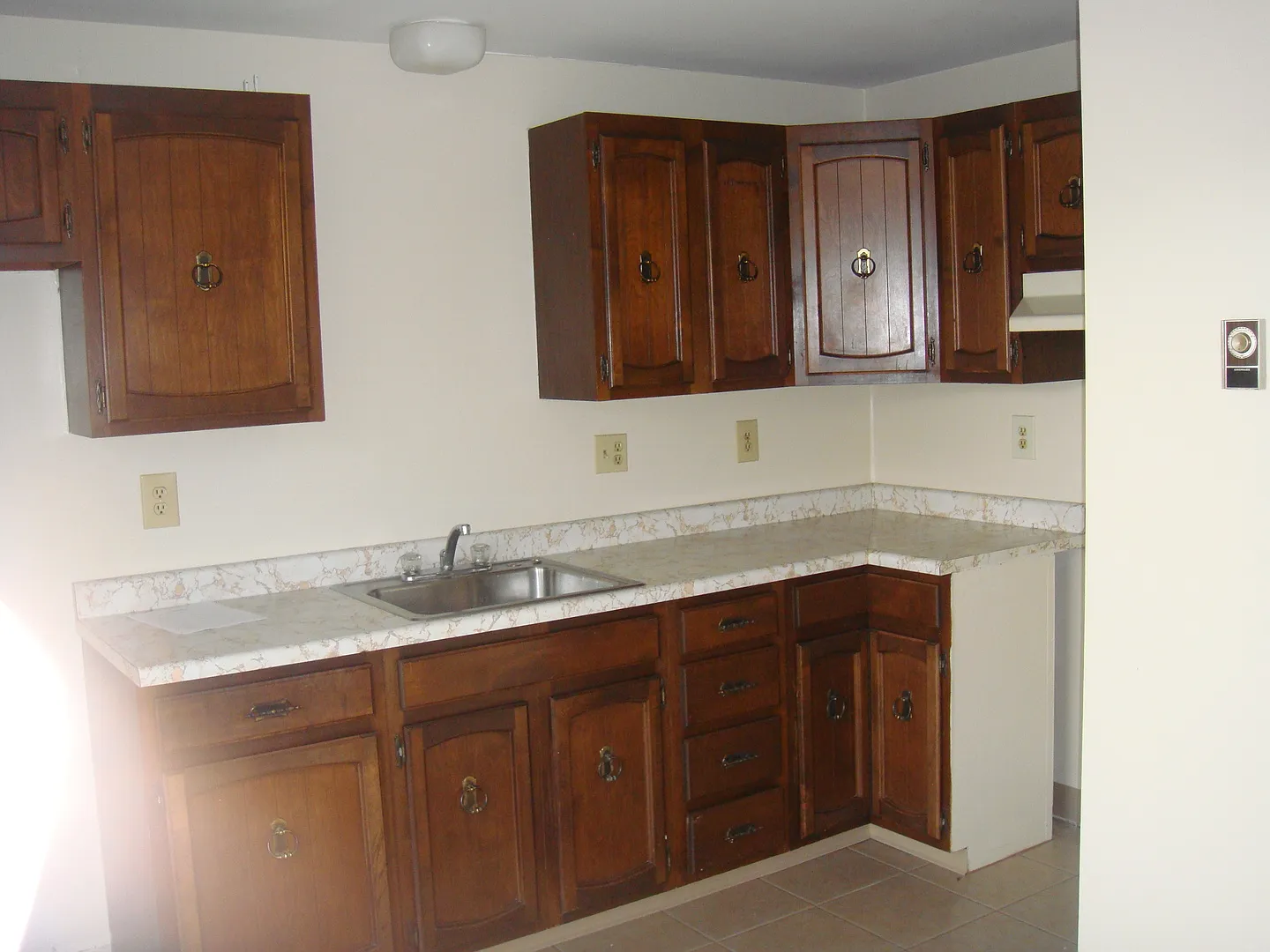 4008-BLD — Photo 2