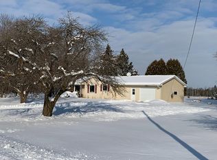 5330 Silverdale Rd, Sturgeon Bay, WI 54235