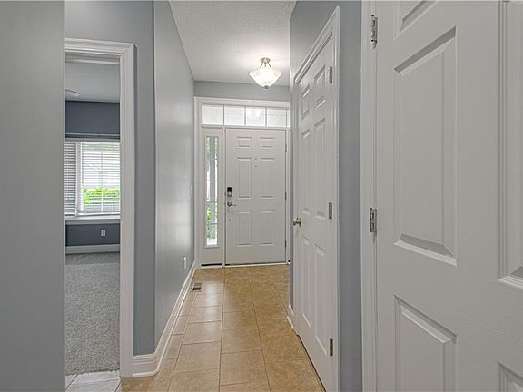 4th image of 901 Chisam Rd