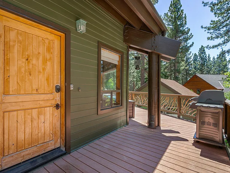 1091 Flume Rd — Photo 18