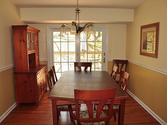 Formal dining room