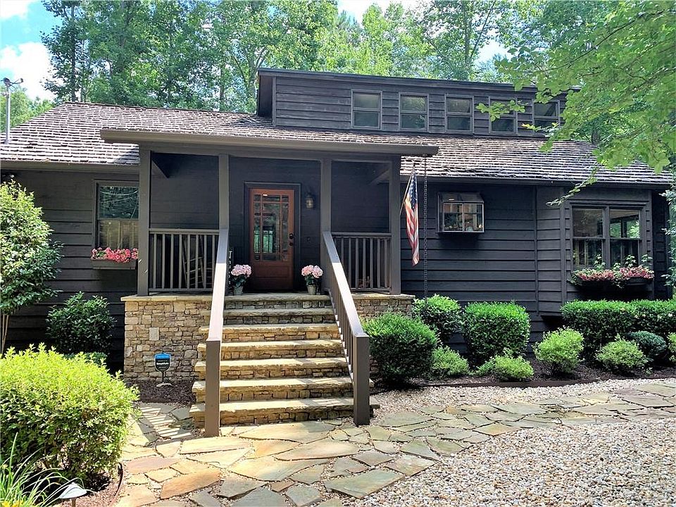 1st image of 103 Clearwater Dr