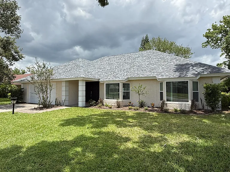 2180 Vista Ter — Photo 1