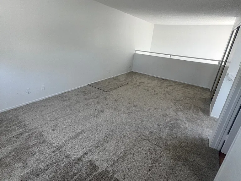 7615 N Hollywood Way #101 — Photo 14