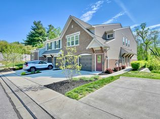 1214 Lemon Tree Ln, Fort Wright, KY 41011