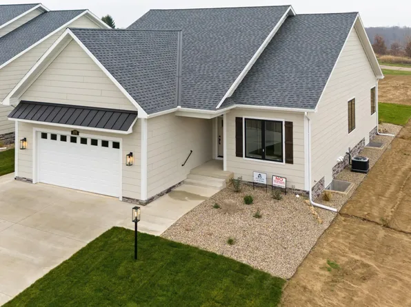 2576 Noellyn Dr, Berrien Springs, MI 49103