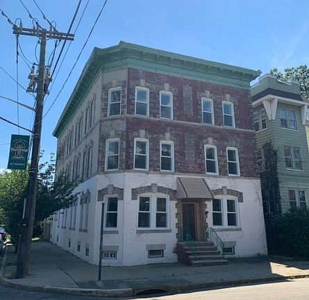 4th image of 26 Lindsley Ave #3L
