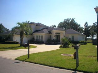 2030 Cherokee Dr, Neptune Beach, FL 32266