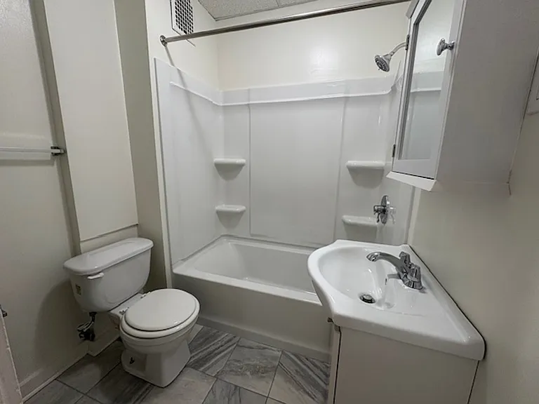 776 N Main St #303 — Photo 7