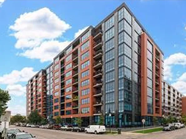 215 10th Ave S Unit 120, Minneapolis, MN 55415